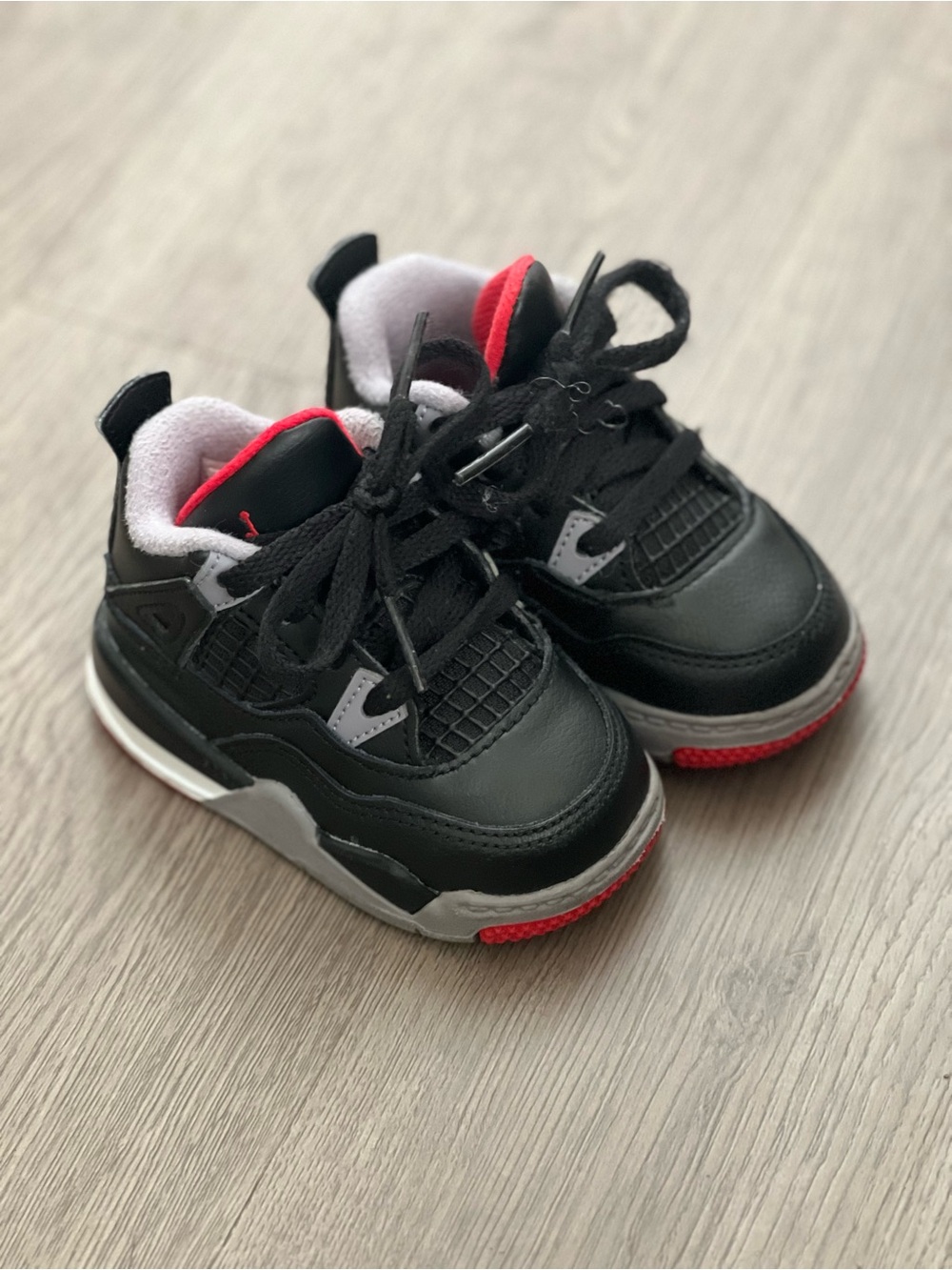 Nike Air Jordan 4